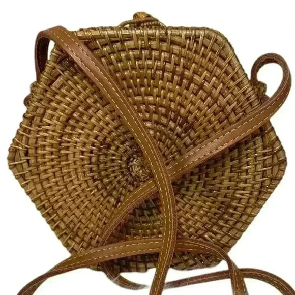 Rattan Crossbody Bag - Picture 9 of 9